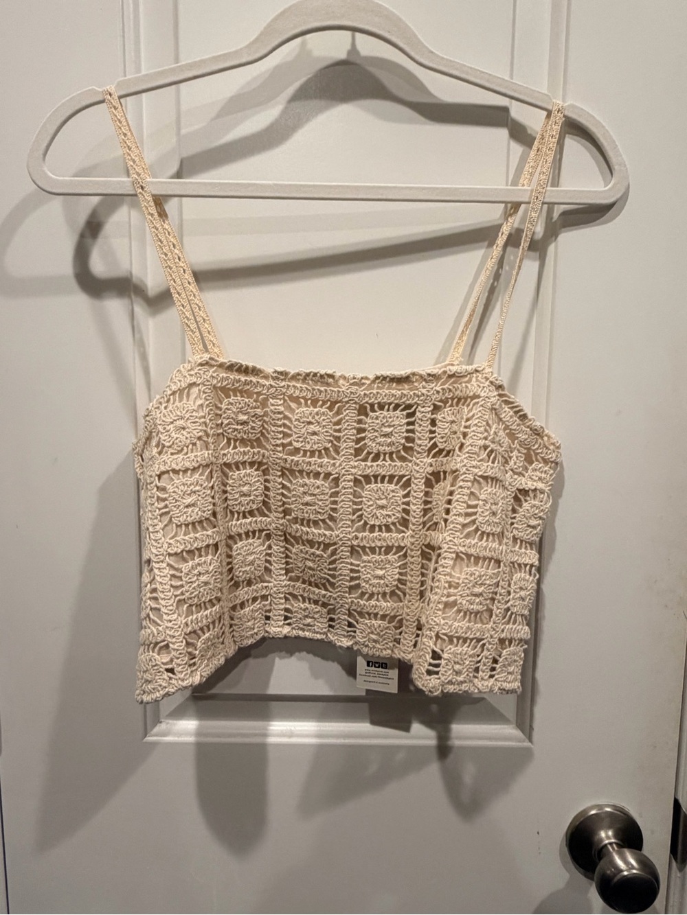 MINKPINK Cream Crochet Crop Cami Top Boho Festival Cottagecore NWT Medium